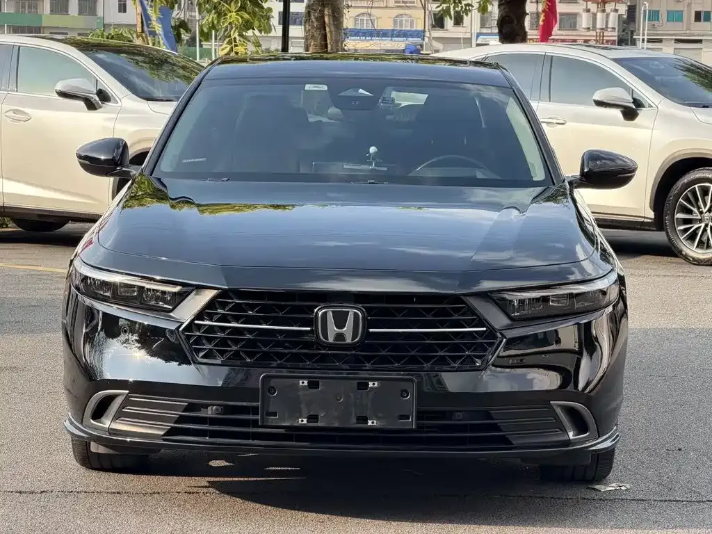 Honda Accord — фото 3