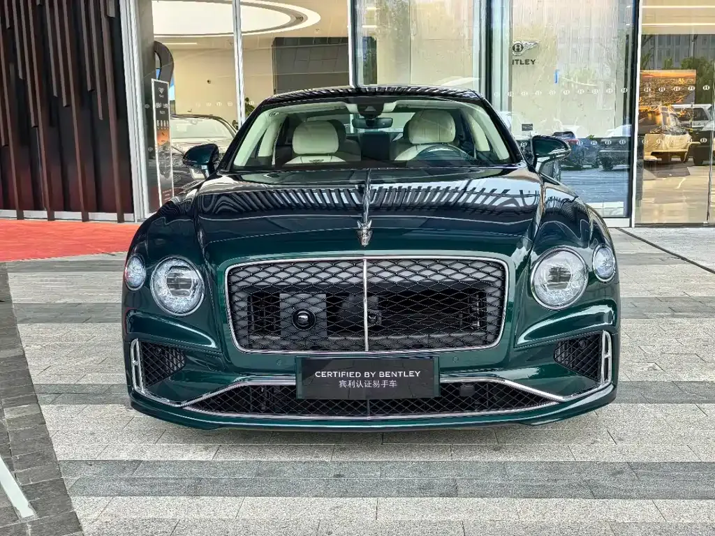 Bentley Flying Spur PHEV — фото 6