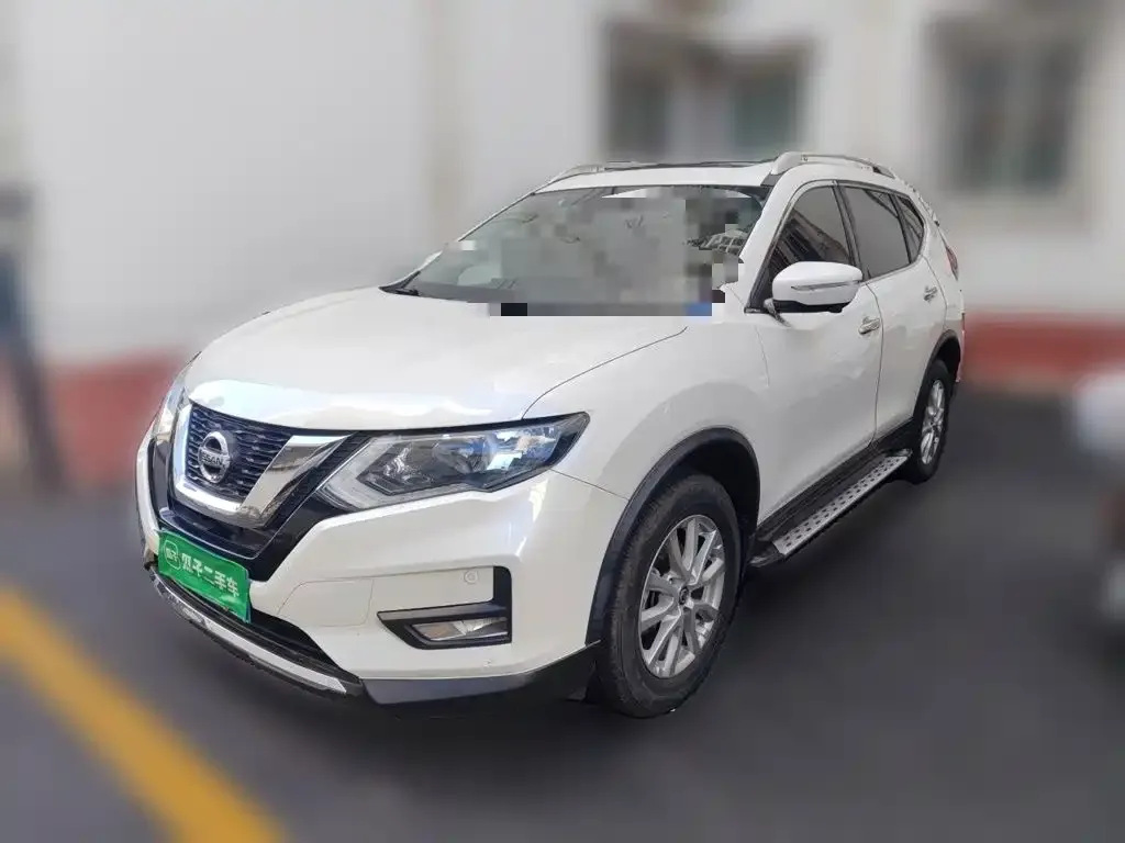 Nissan X-Trail — фото 1
