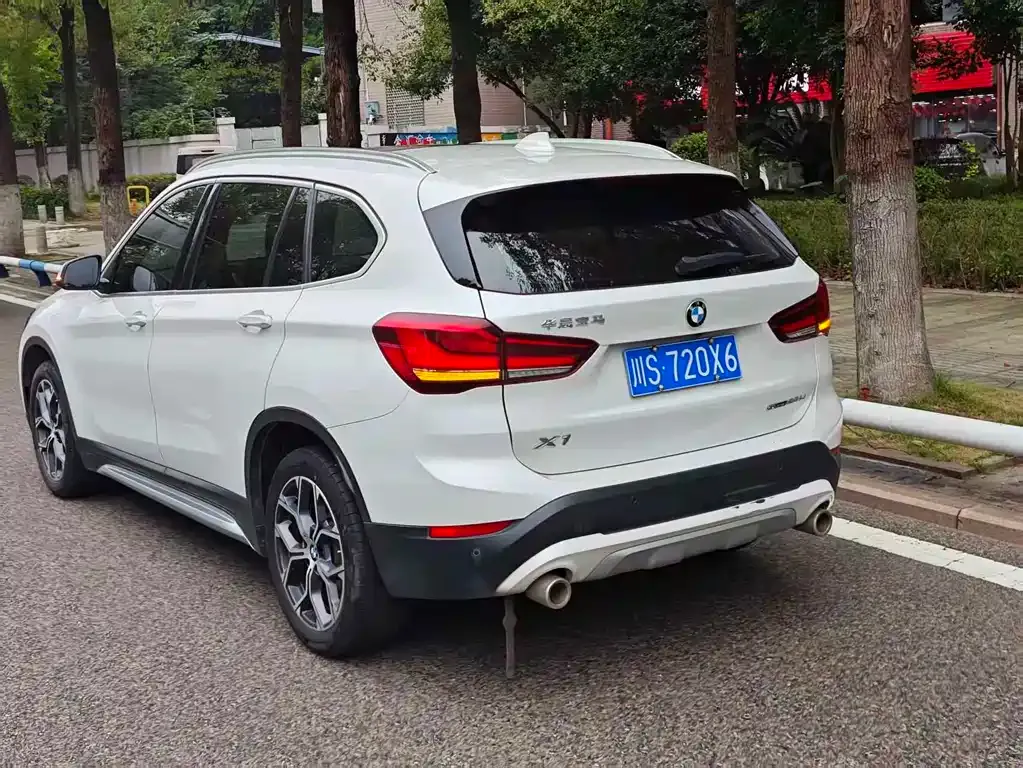 BMW X1 — фото 4