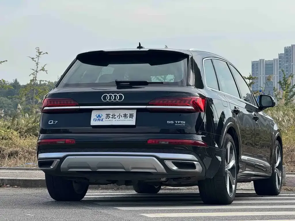 Audi Q7 — фото 8