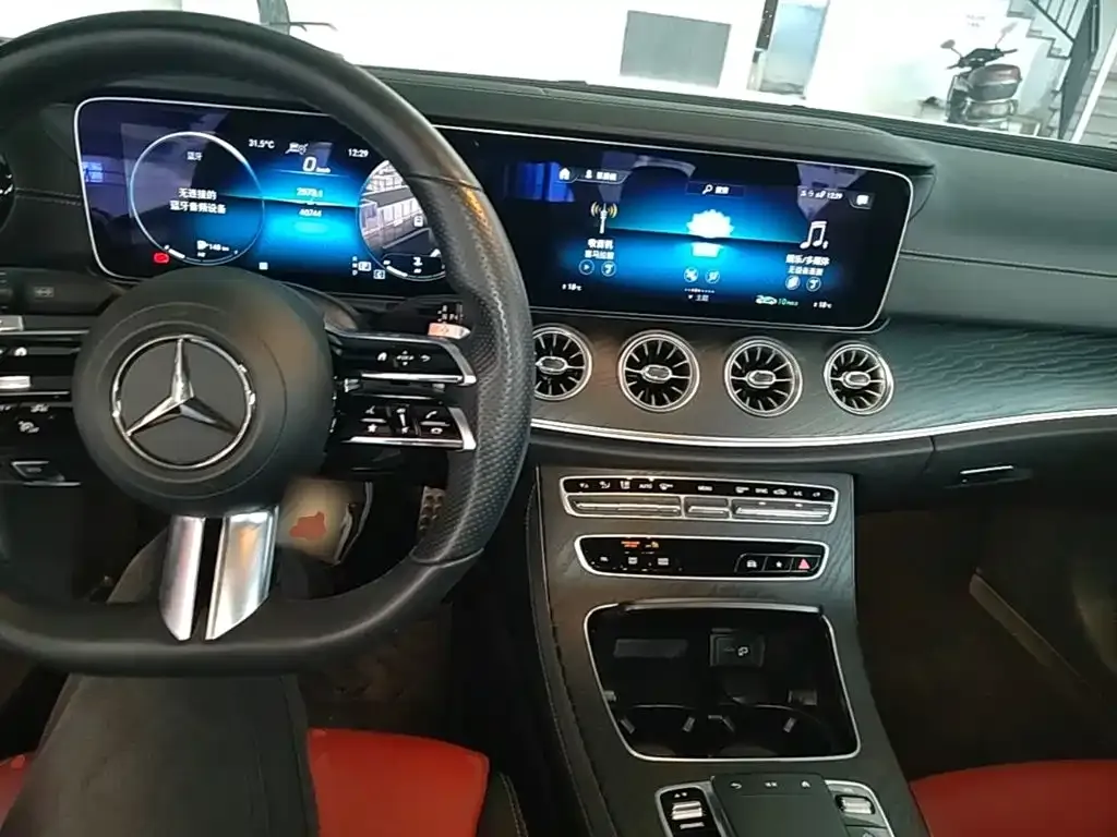 Mercedes-Benz E-Class (Import) — фото 5