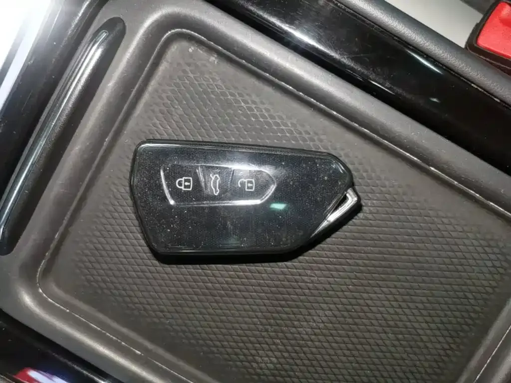 Volkswagen ID.4 Crozz — фото 10