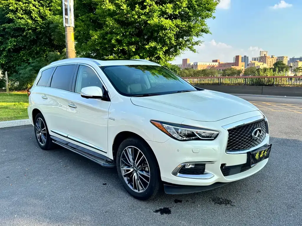 Infiniti QX60 (Import) — фото 8