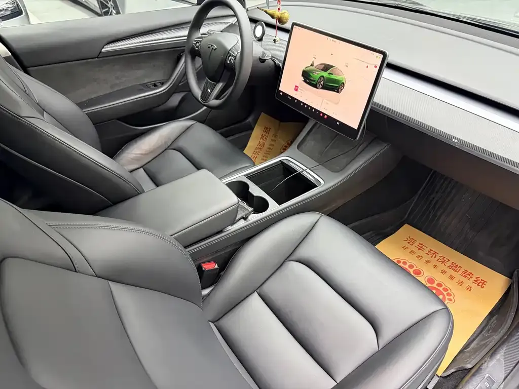 Tesla Model 3 — фото 4