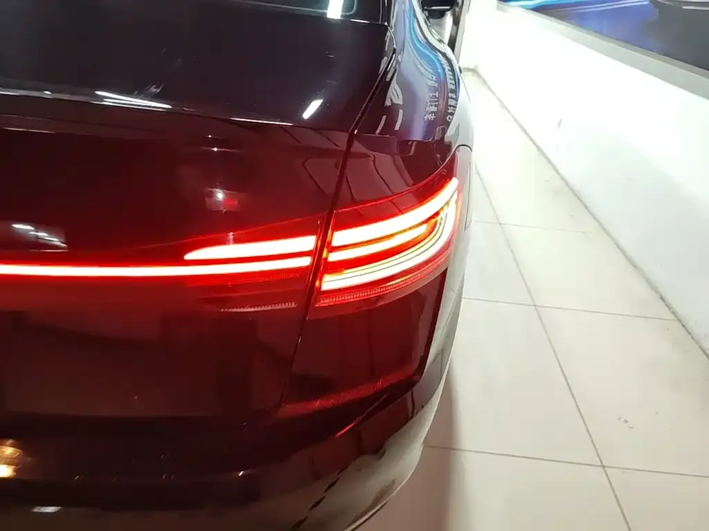 Volkswagen Passat — фото 3