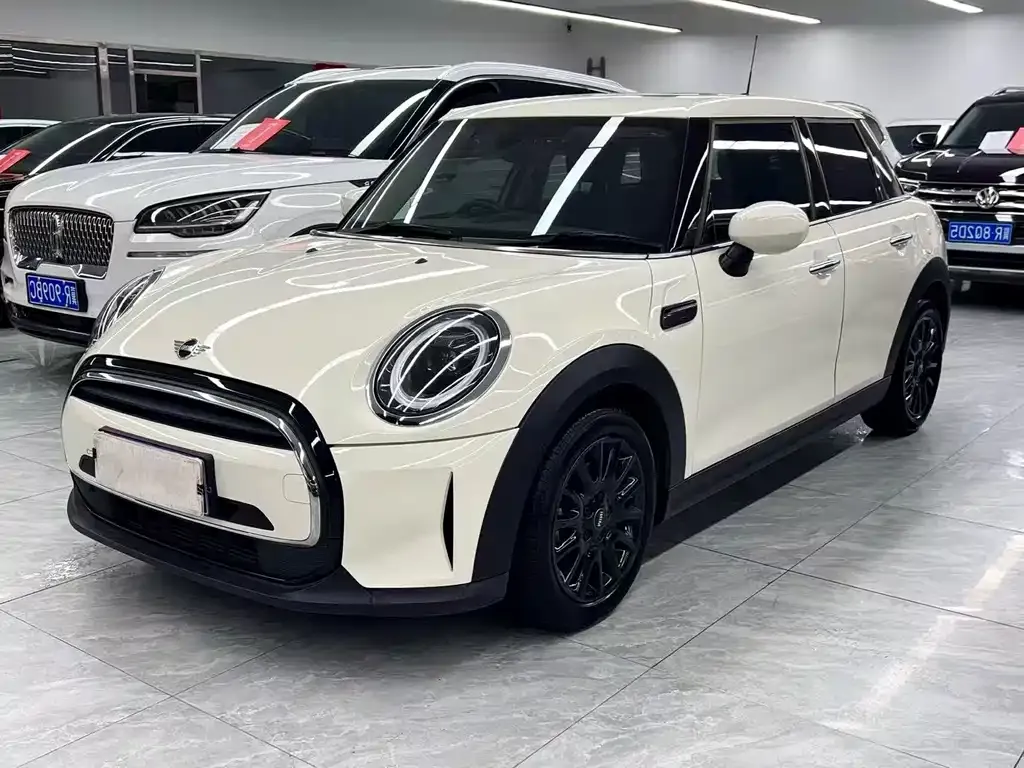 MINI Cooper (3-door) — фото 1