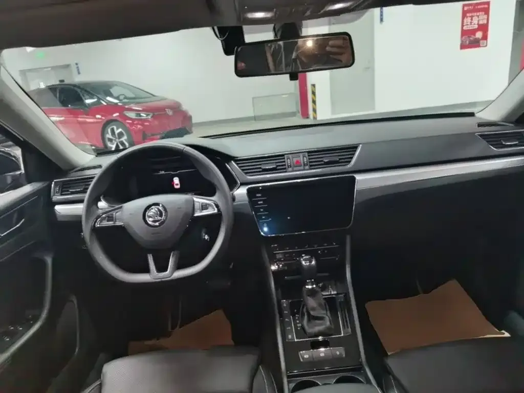Skoda Superb — фото 6