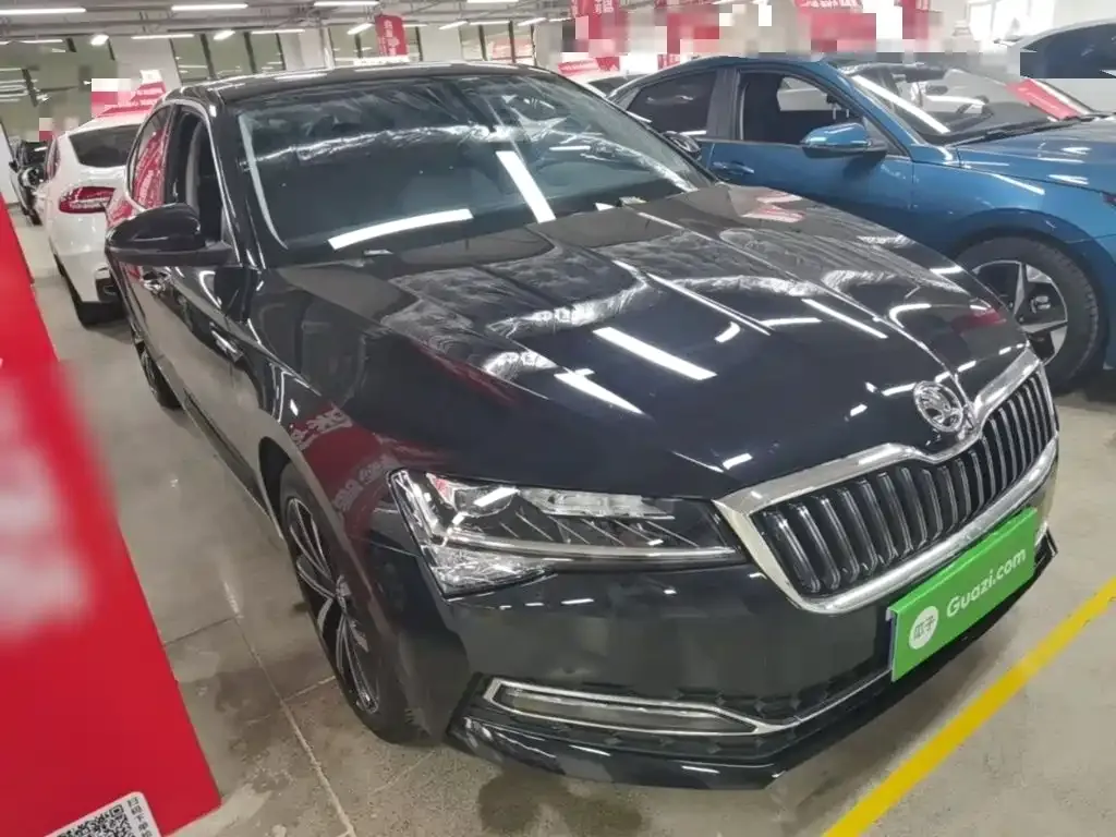 Skoda Superb — фото 4