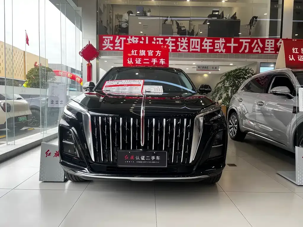 Hongqi HS3 — фото 9