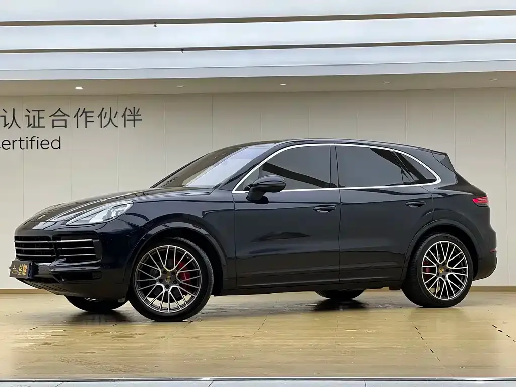 Porsche Cayenne — фото 9
