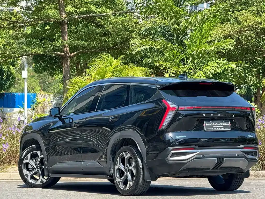 Geely Boyue L — фото 10