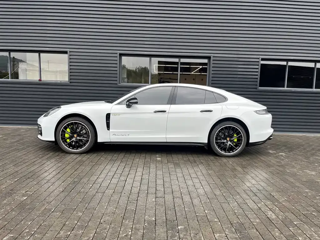 Porsche Panamera Hybrid — фото 10