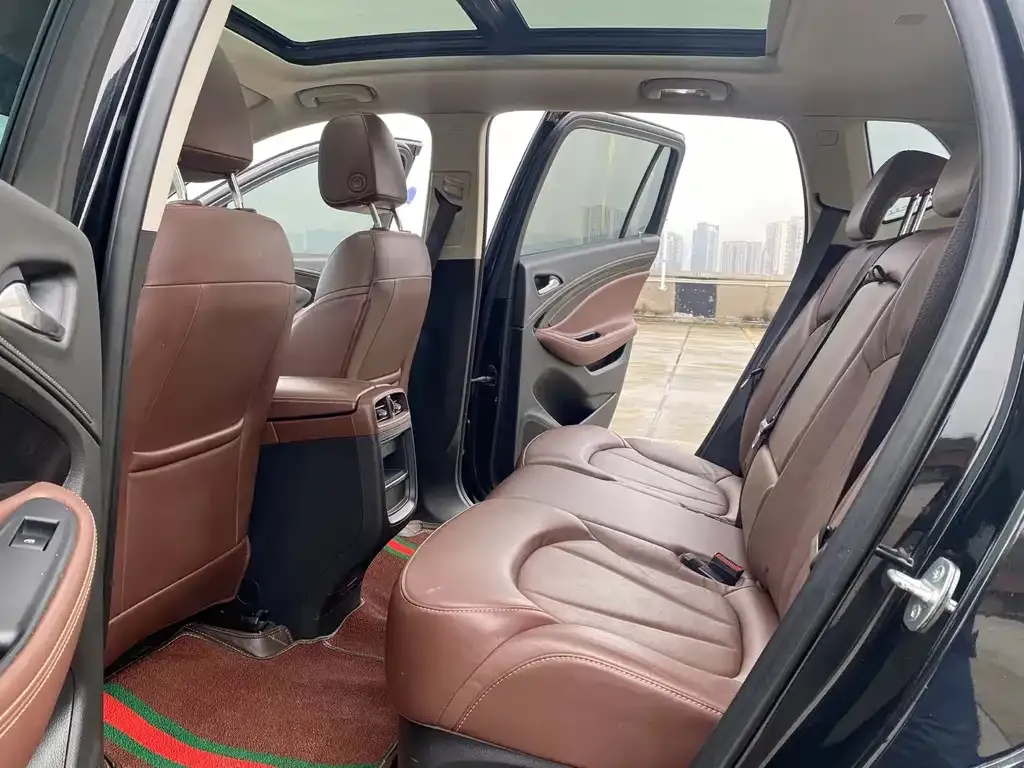 Buick Envision Plus — фото 7