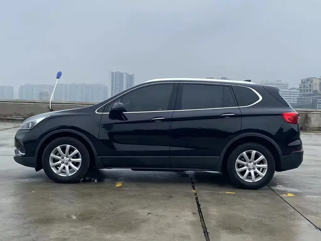 Buick Envision Plus — фото 9