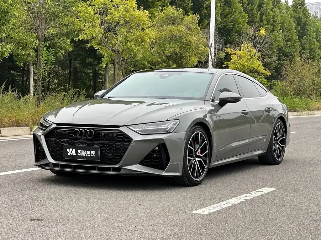 Audi A7 — фото 1