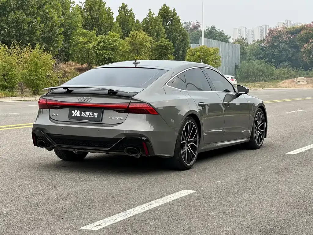 Audi A7 — фото 6