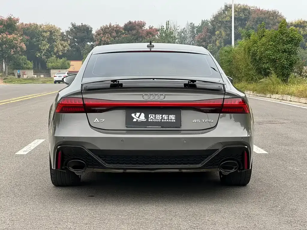 Audi A7 — фото 10