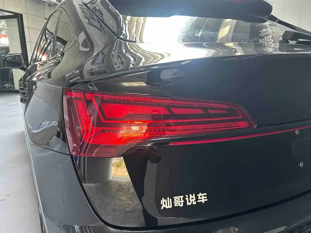 Audi Q5L Sportback — фото 6