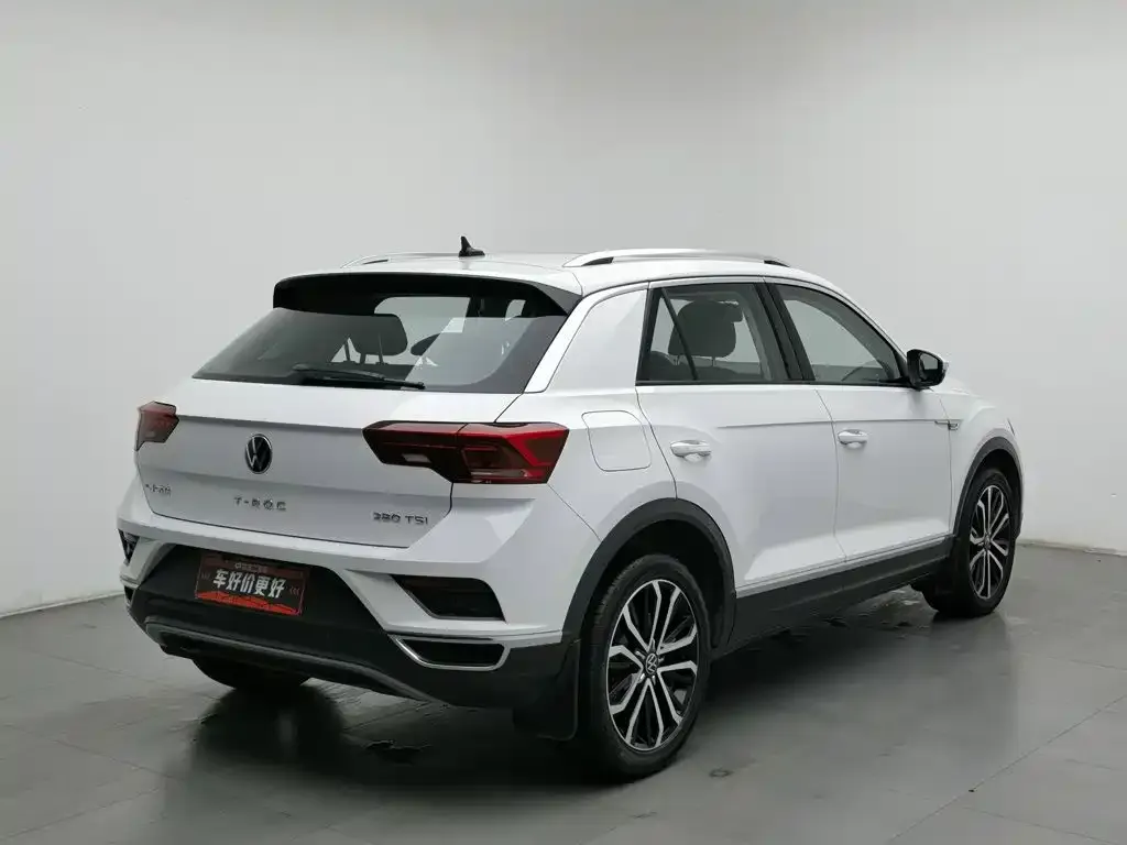 Volkswagen T-Roc — фото 2