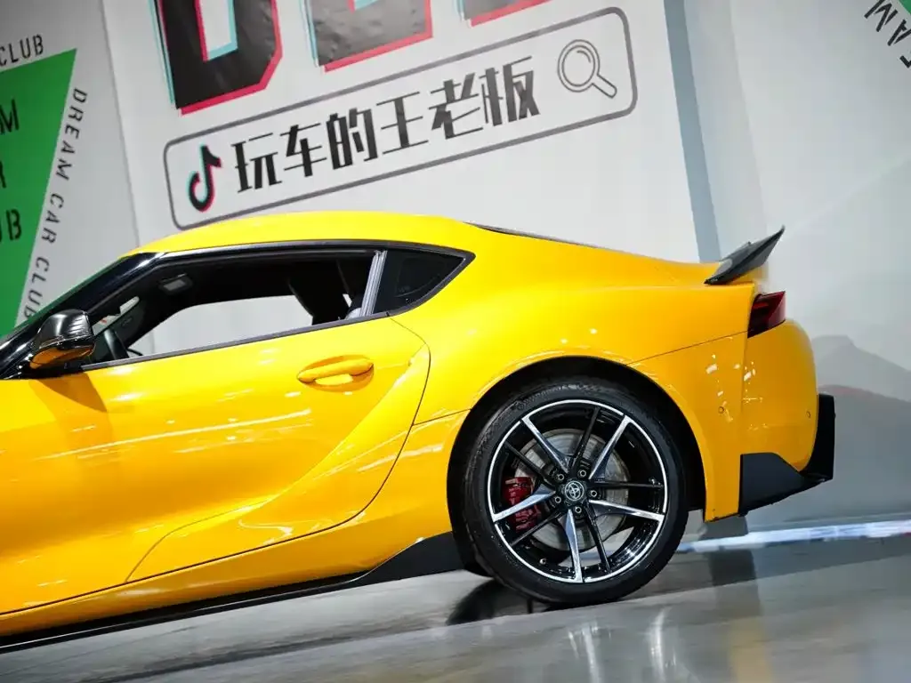 Toyota Supra — фото 10