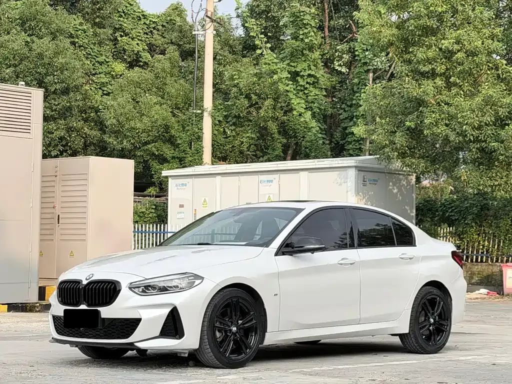 BMW 1 Series — фото 1