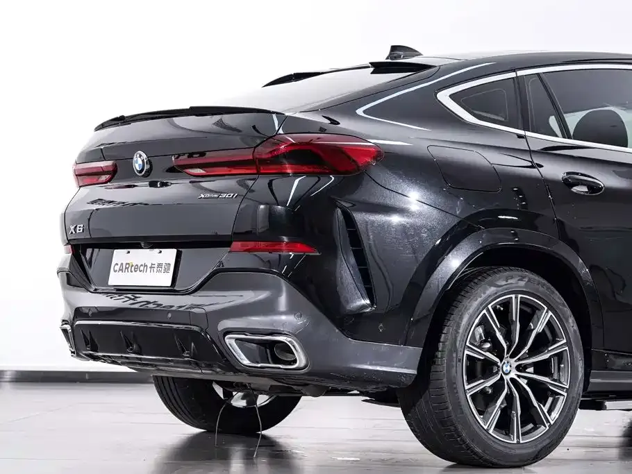 BMW X6 — фото 9