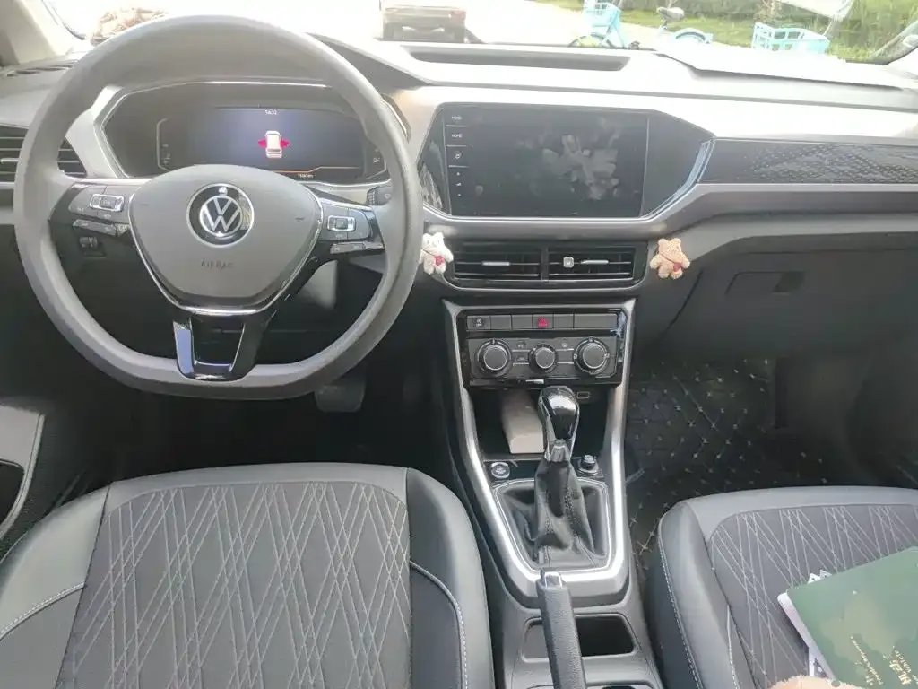 Volkswagen T-Cross — фото 7