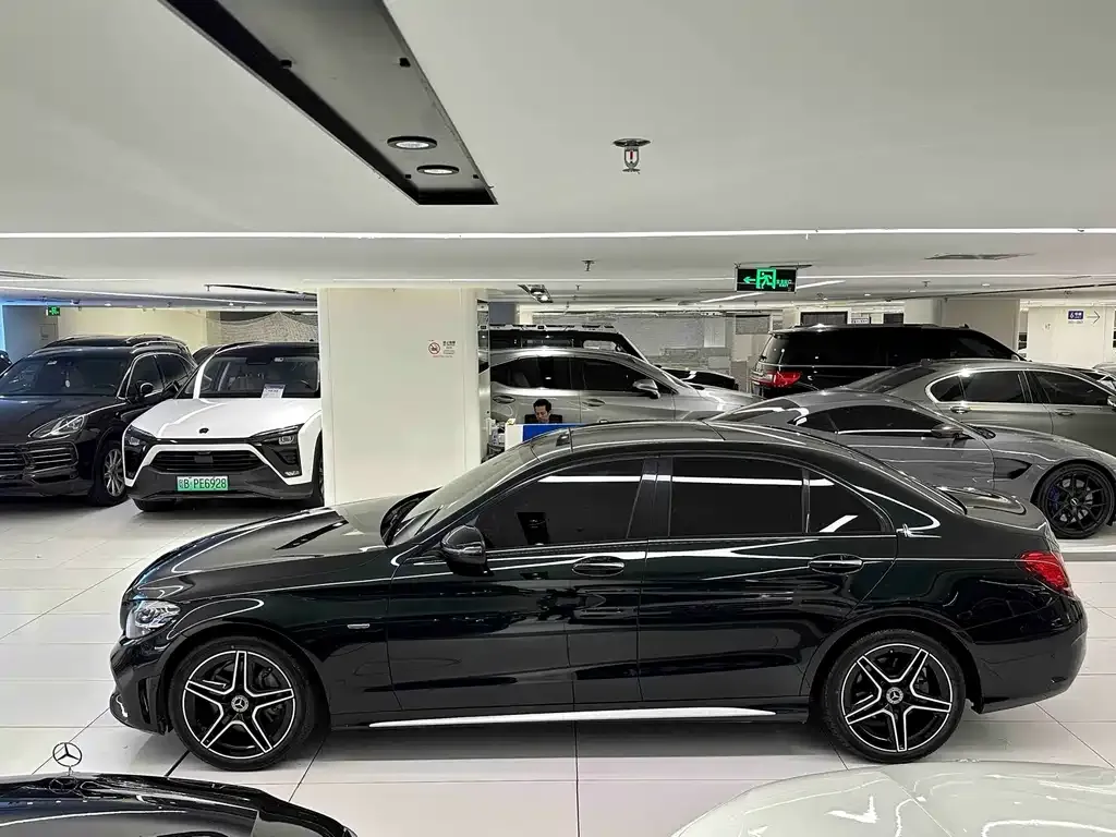 Mercedes-Benz C-Class — фото 10