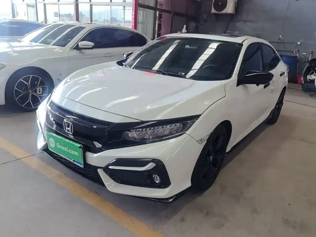Honda Civic — фото 1