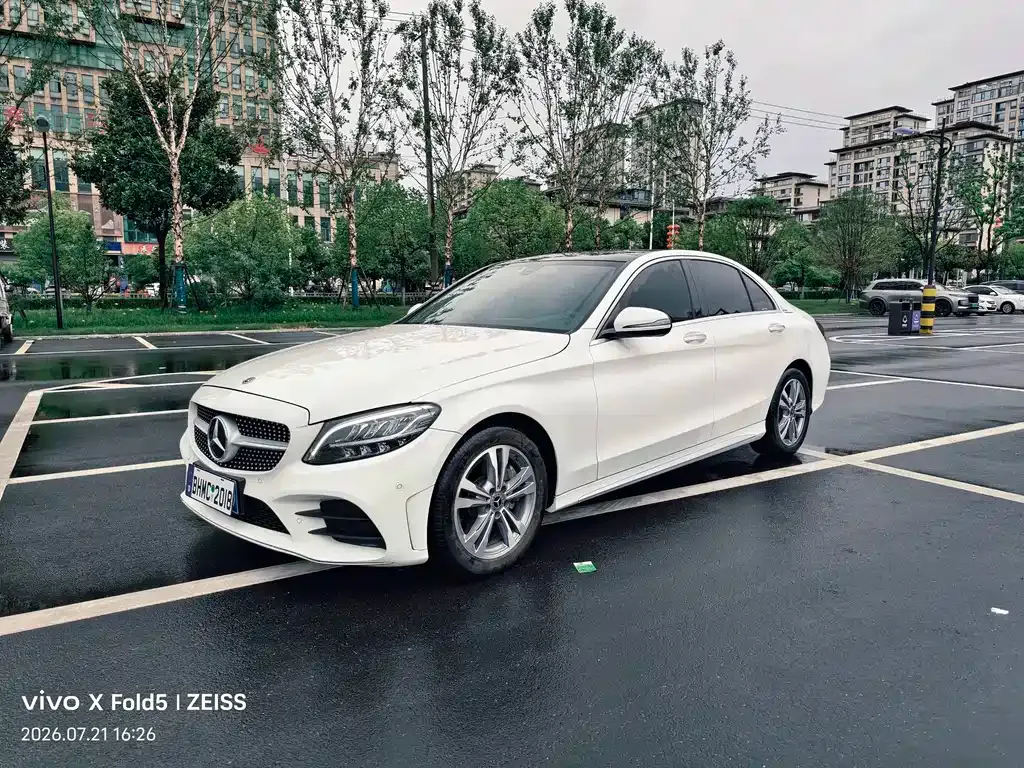 Mercedes-Benz C-Class — фото 1