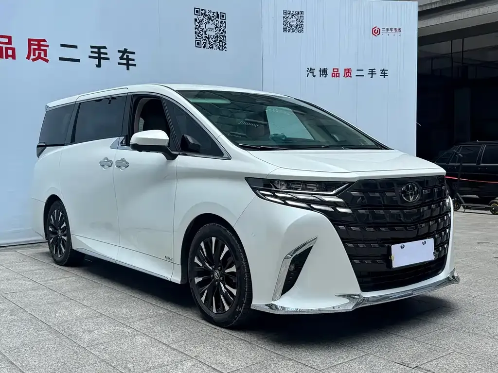 Toyota Alphard — фото 7