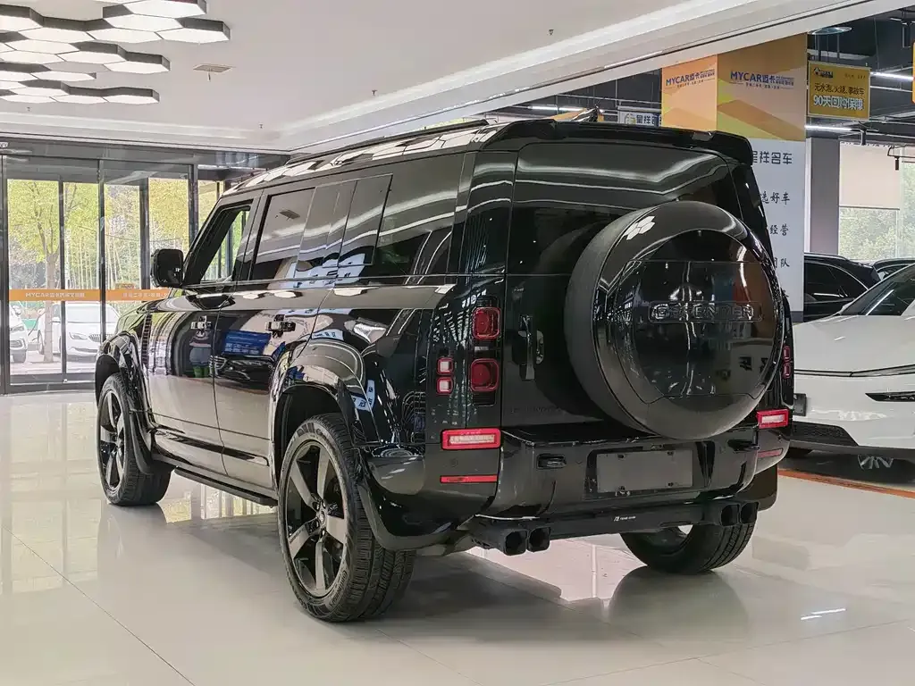 Land Rover Defender — фото 4
