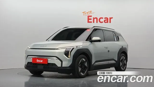 Kia EV3 — фото 1