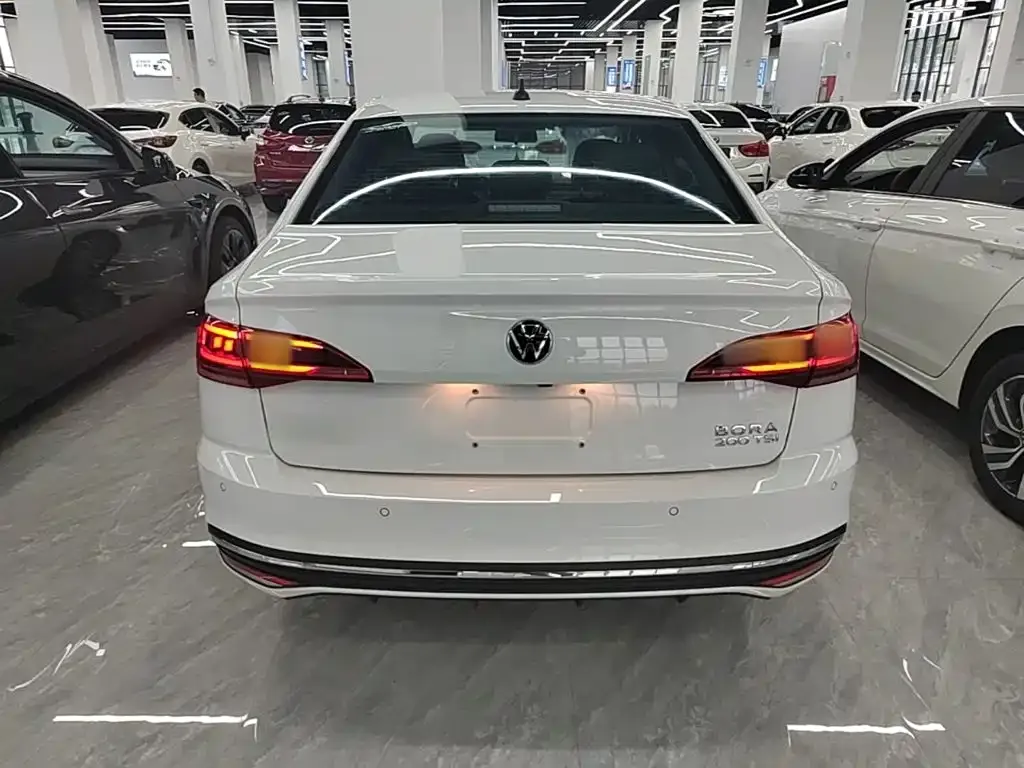 Volkswagen Bora — фото 3