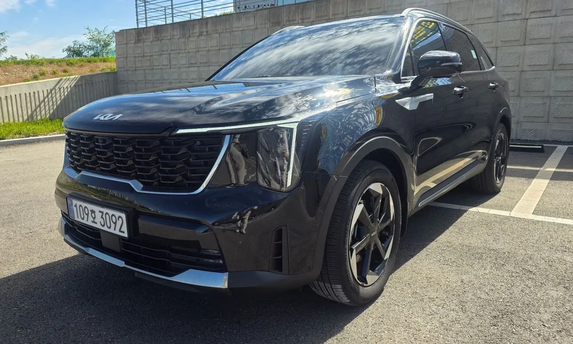 Kia Sorento — фото 1
