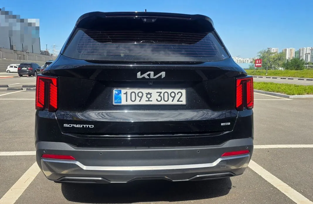 Kia Sorento — фото 7