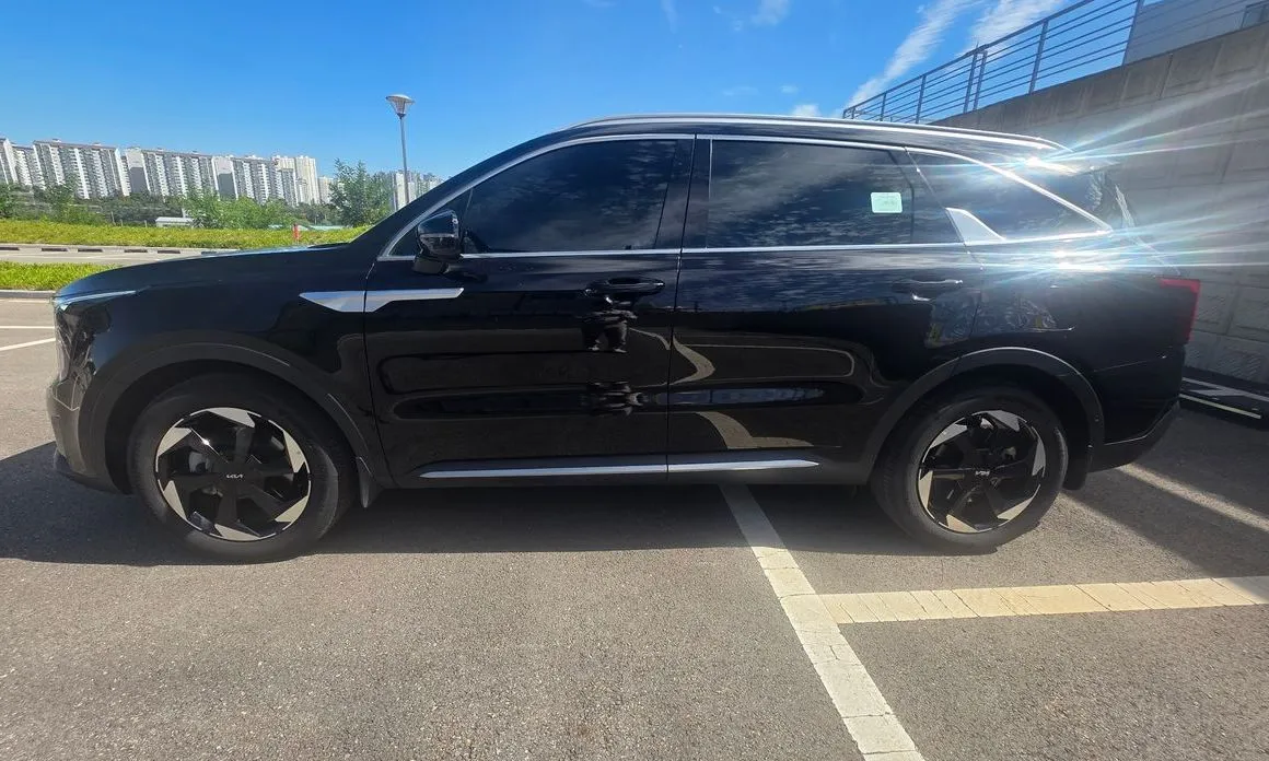 Kia Sorento — фото 8
