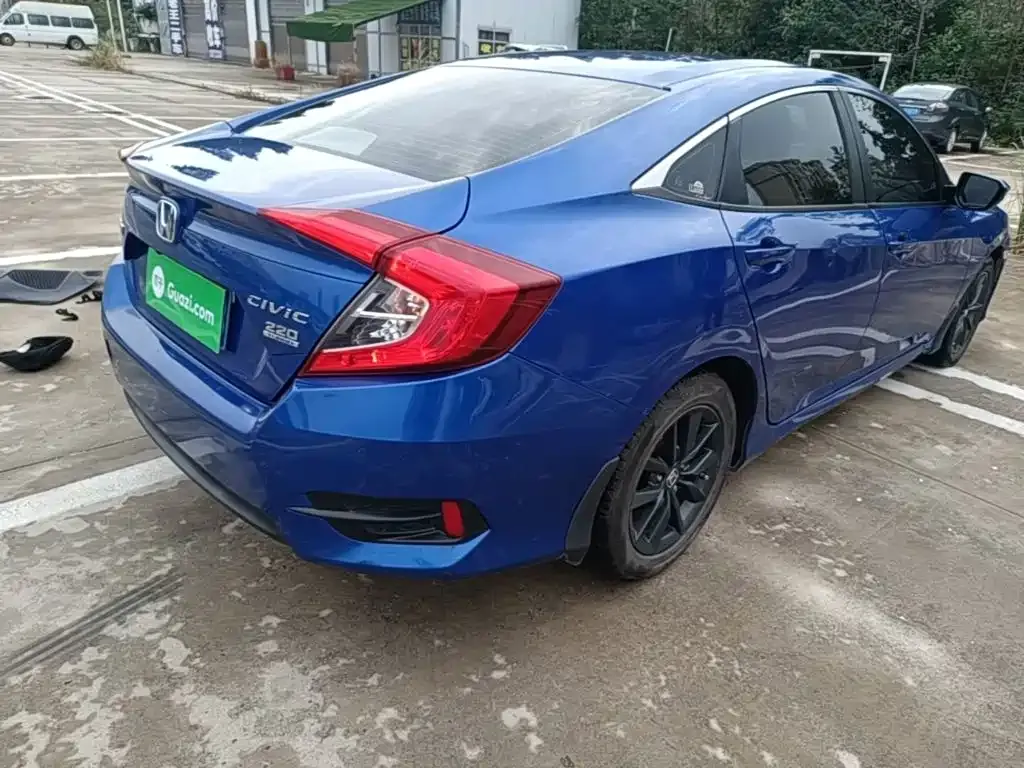 Honda Civic — фото 8