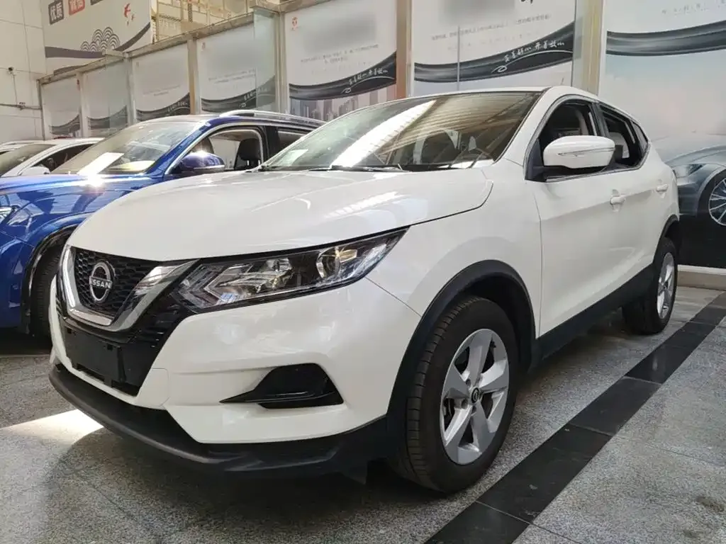 Nissan Qashqai — фото 1