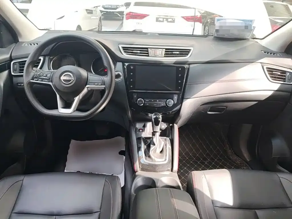 Nissan Qashqai — фото 10