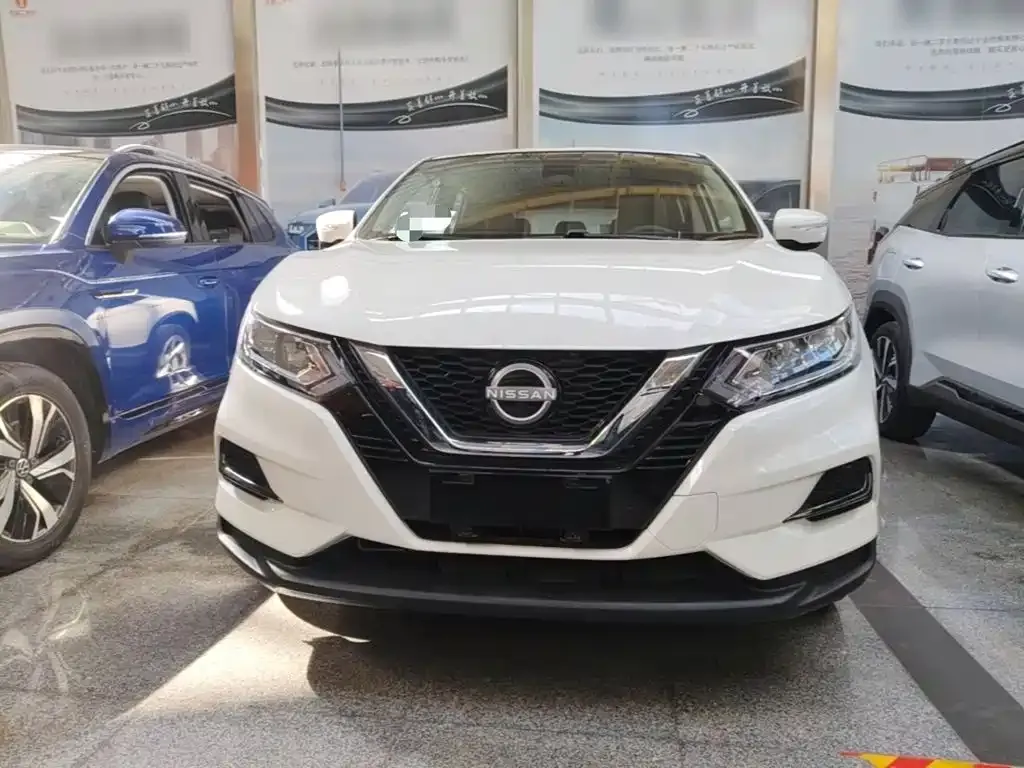 Nissan Qashqai — фото 9