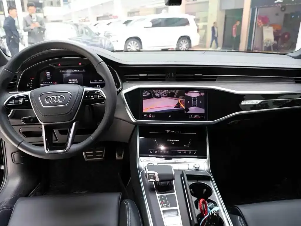 Audi A6L — фото 10