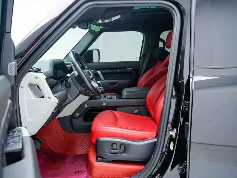 Land Rover Defender — фото 10