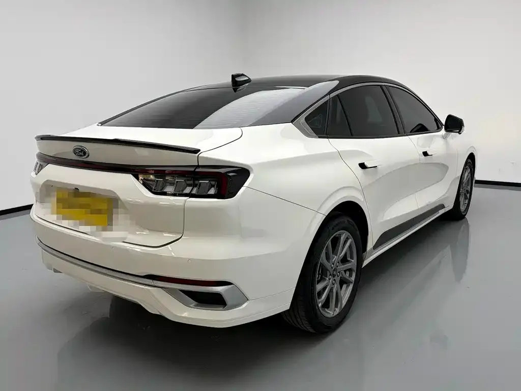Ford Mondeo — фото 6