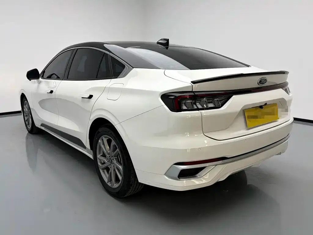 Ford Mondeo — фото 4