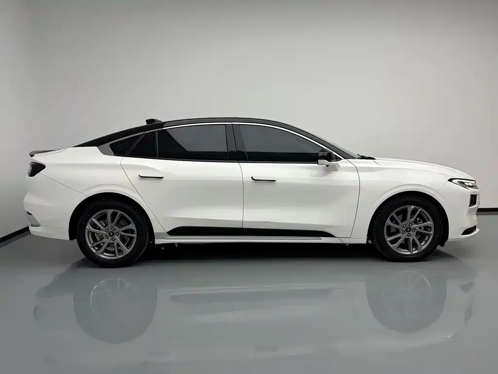 Ford Mondeo — фото 10