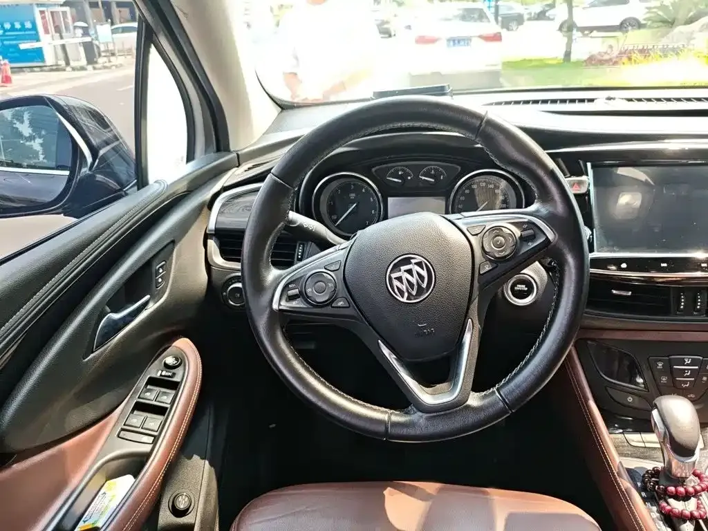 Buick Envision Plus — фото 2