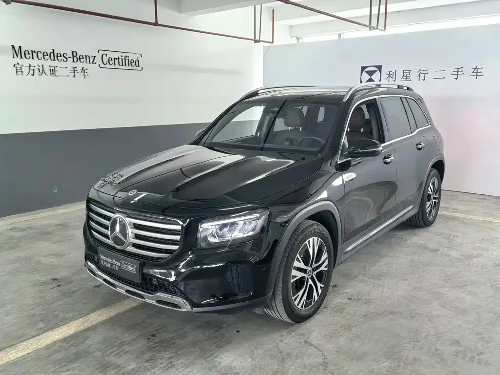 Mercedes-Benz GLB — фото 1