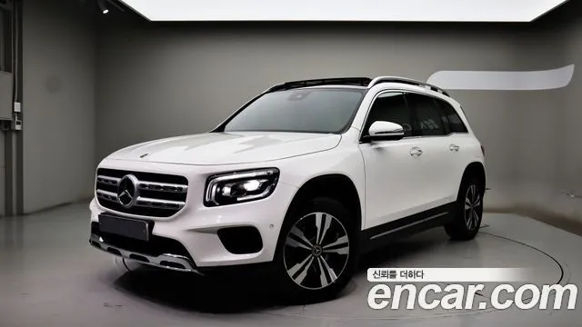 Mercedes-Benz GLB-Class — фото 1